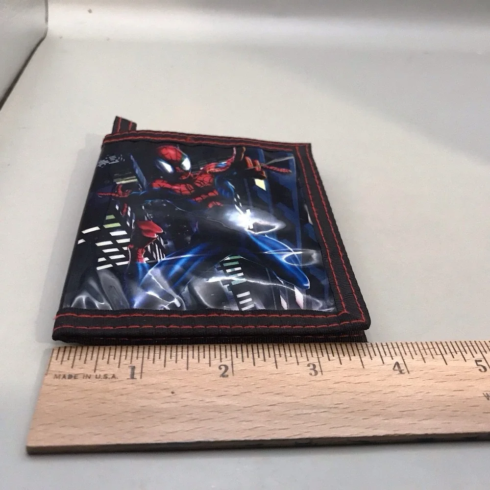 Child's SpiderMan Bi-fold Wallet With V Close‎ 3.5